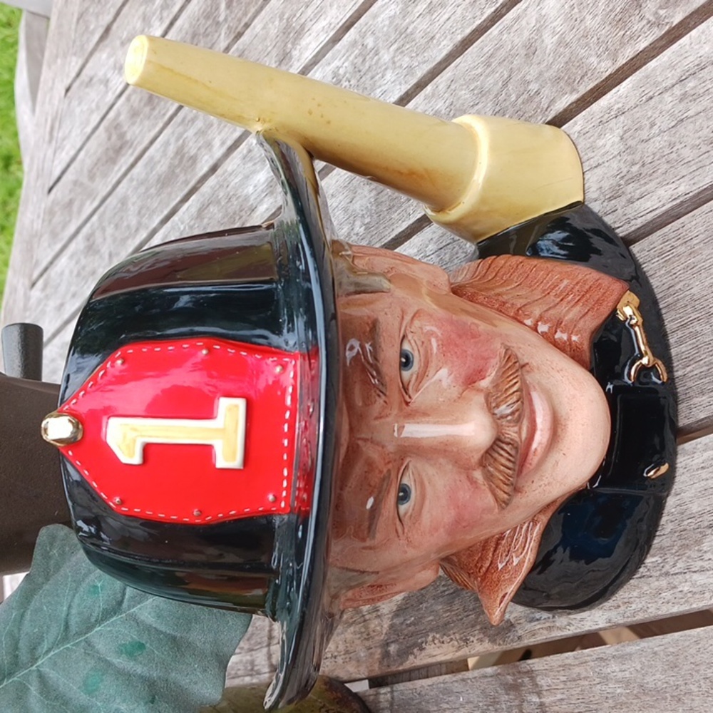 FIREMAN MUG: ROYAL DOULTON